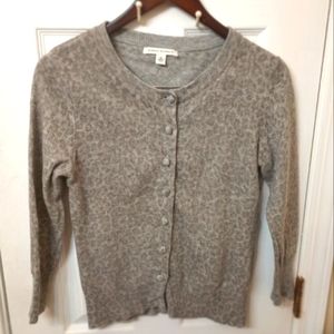 Banana Republic Snow Leopard button up Cardigan  Sweater Sz M